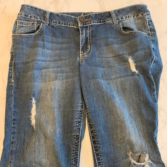 Lane Bryant Distressed Boot cut Style Jeans 16 - Picture 3 of 6